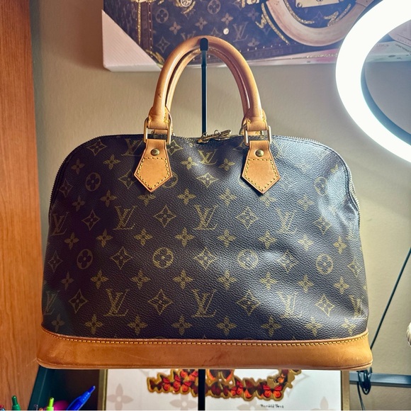 EUC Louis Vuitton Alma PM w/ Dust Bag & COA - Picture 6 of 17